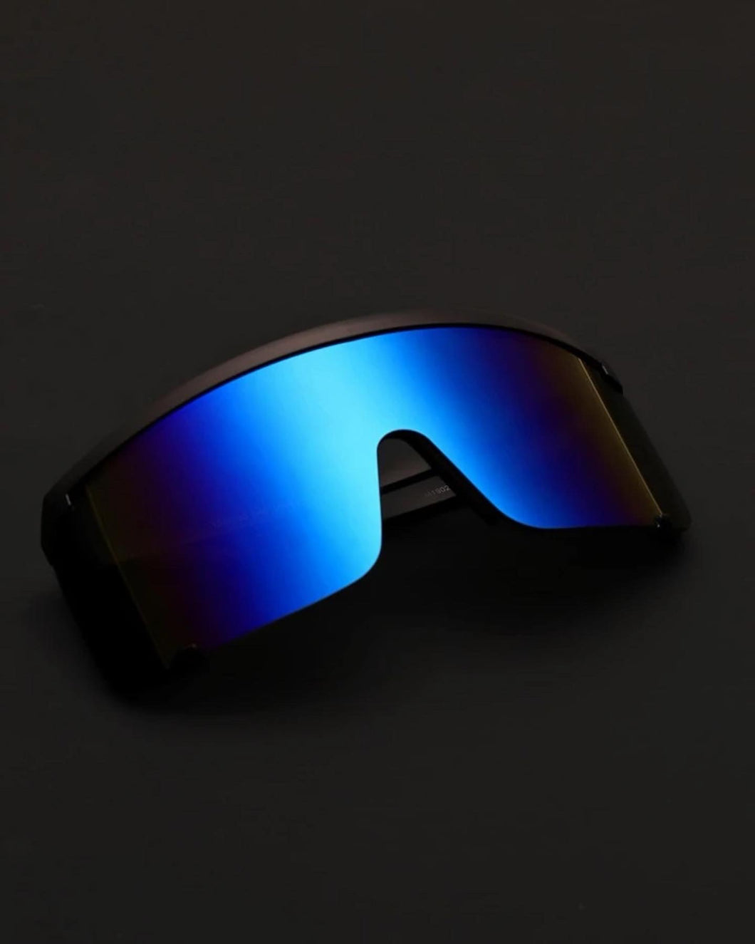 Surfs up (blue)